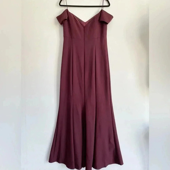 Amsale Off the Shoulder Burgundy Formal Gown Bridesmaid Dress Maroon Ribbing 10 - Picture 2 of 12